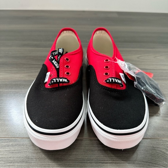 NEW Vans Authentic Kids’ Logo Pop Sneakers, Size 3 - Picture 3 of 7